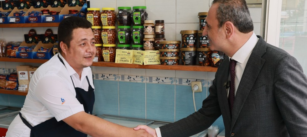 BAŞKAN VEKİLİ TARIK ÖZÜNAL’DAN ESNAF ZİYARETİ