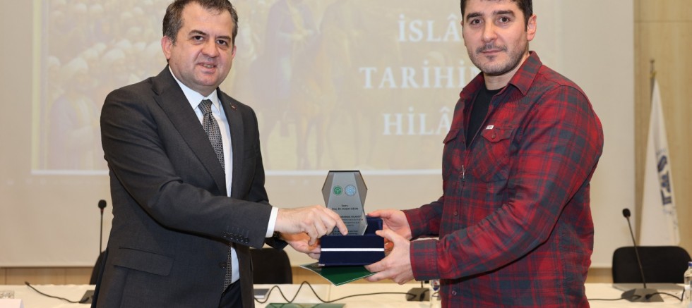 Çukurova Üniversitesinde “İslam Tarihinde Hilafet” Paneli Gerçekleştirildi