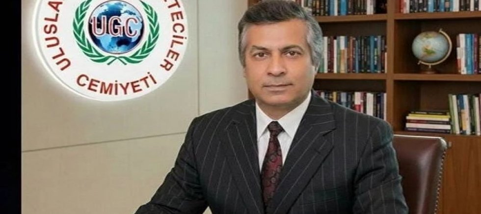 Ahmet Öz: “Bağımsızlığın sesi daima güçlü çıkmalıdır”