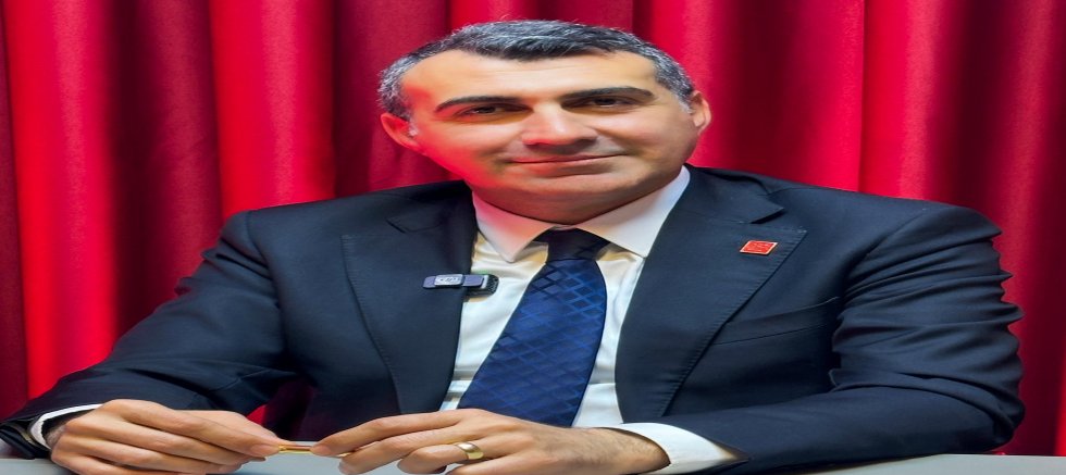 CHP Adana İl Başkanı Anıl Tanburoğlu’ndan Genel Başkan Özgür Özel' Destek Açıklaması