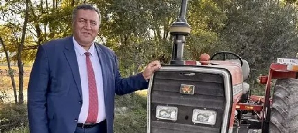 GÜRER: “ÇİFTÇİNİN BANKALARA BORCU 20 YILDA 230 KAT ARTTI”