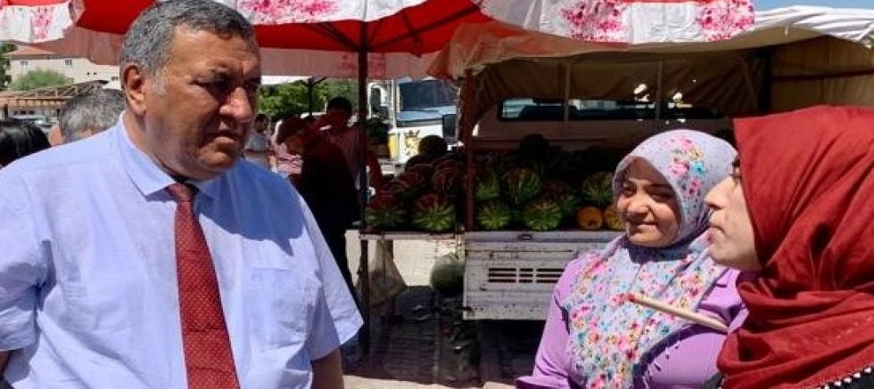 Gürer: “Üretim artıyor. Rafta, tezgâhta fiyatlar düşmüyor.”