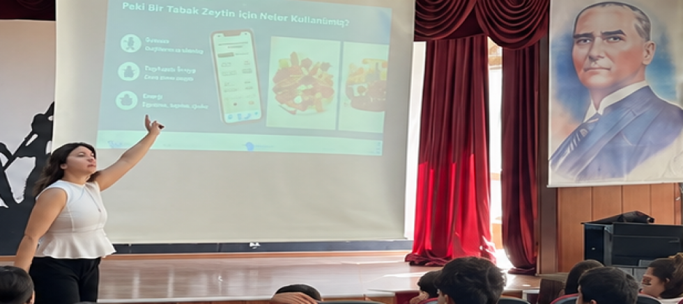 Seyhan İstiklal Anadolu Lisesi’nde Yapay Zekâ ve İklim Eylemi Eğitimi