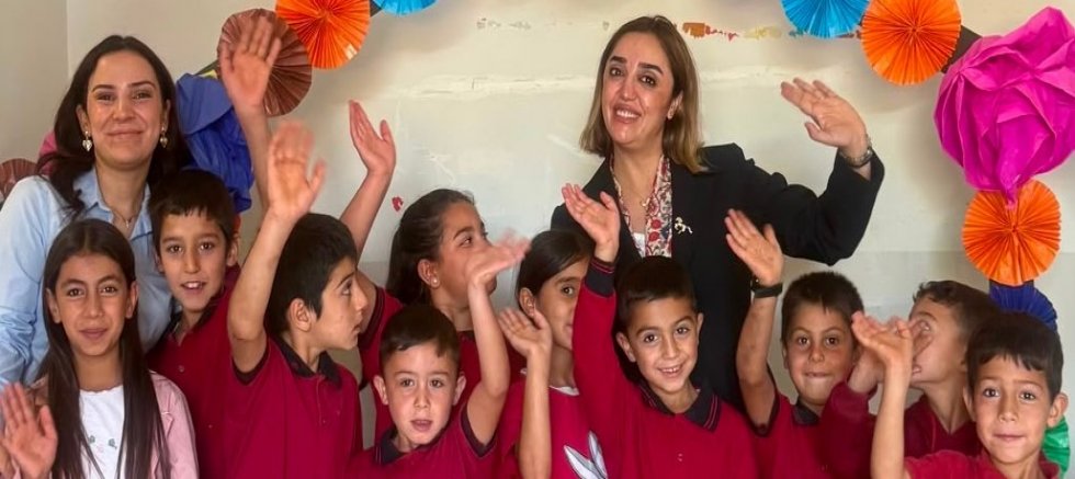 Uluslararası Gazeteciler Cemiyeti Gaziantep Temsilcisi Aslı Emektar’dan Öğrencilere Eğitim Desteği