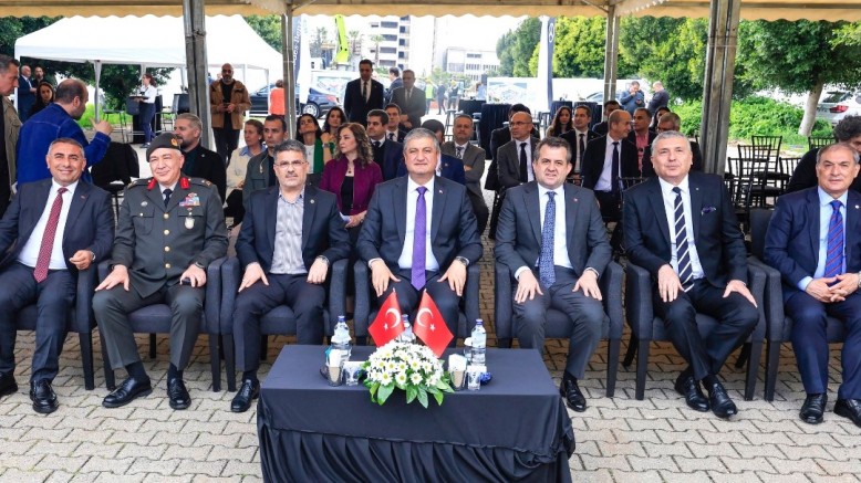 Mercedes-Benz Türk Çukurova Üniversitesi Çocuk İyilik Merkezi’ne hizmet binası ve konukevi inşasına başlıyor