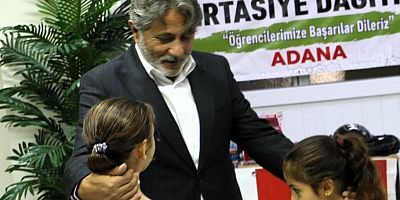 ADANA İHH'DAN YENİ EĞİTİM YILINDA BÜYÜK DESTEK: 1.200 ÖĞRENCİYE KIRTASİYE YARDIMI!