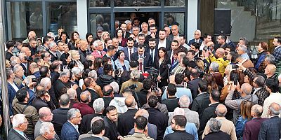 Anıl Tanburoğlu: “Cumhuriyeti Ayakta Tutma Savaşı Veriyoruz”   