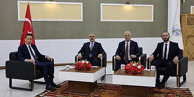 BAŞKAN ALİ AVAN POZANTI’NIN GELECEK VİZYONUNU BENGÜ TÜRK TV CANLI YAYINI EKRANLARINDA ANLATTI