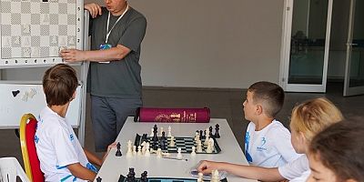 BEYLİKDÜZÜ’NDE ÖĞRENCİLER YAZI SPORLA GEÇİRİYOR
