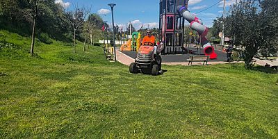 ÇUKUROVA BELEDİYESİ’NDEN PARK VE YEŞİL ALANLARDA YOĞUN MESAİ