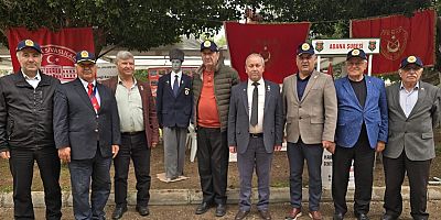 Festivalde Asker derneklerinden stand