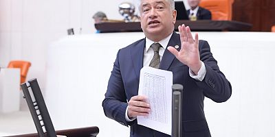Karataş’ın Tek Hastanesini Sattırmayacağız