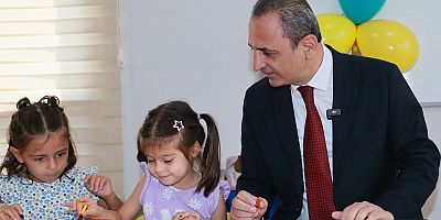 TARIK ÖZÜNAL’DAN MİNİK YÜREKLERE YENİ EĞİTİM YILI ZİYARETİ