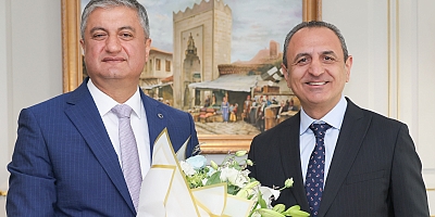 YÜREĞİR BELEDİYE BAŞKAN VEKİLİ ÖZÜNAL’DAN VALİ YAVUZ’A ZİYARET
